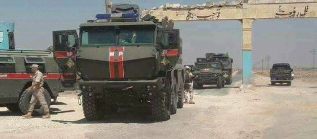 ロシア軍憲兵隊がトルコ軍の砲撃が激化するロジャヴァ支配下のタッル・リフアト市（アレッポ県）に進駐（2017年8月28日） シリア・アラブの