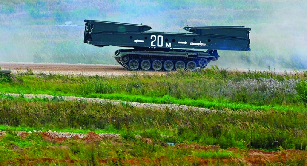 シャーム解放機構、トルキスタン・イスラーム党はシリア軍の進軍を回避するためハマー県の橋2本を破壊(2018年8月31日) シリア・アラブの